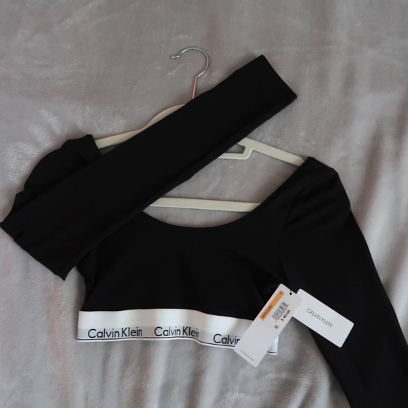 Calvin Klein Black Crop Top - Picture 1 of 1